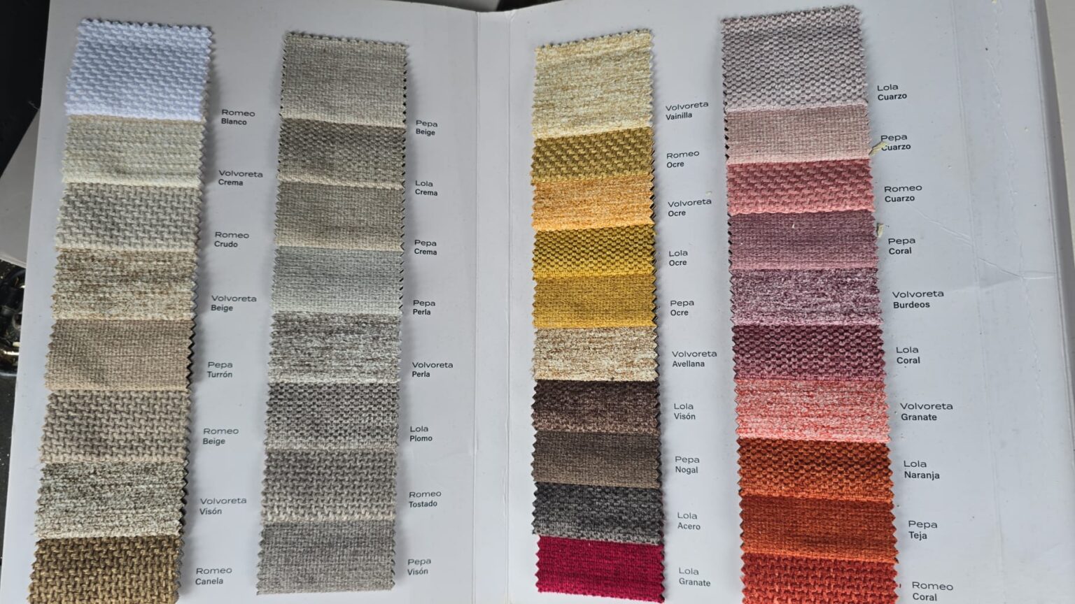 Tapiceria Encants: Tapizado de butacas con telas modernas